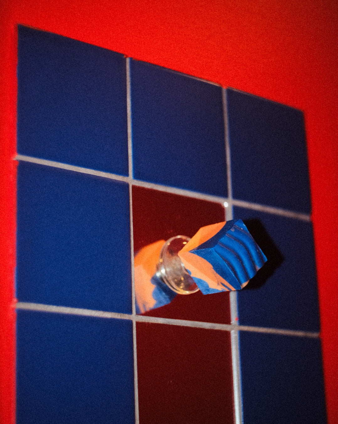 Magnetisk sæbeholder